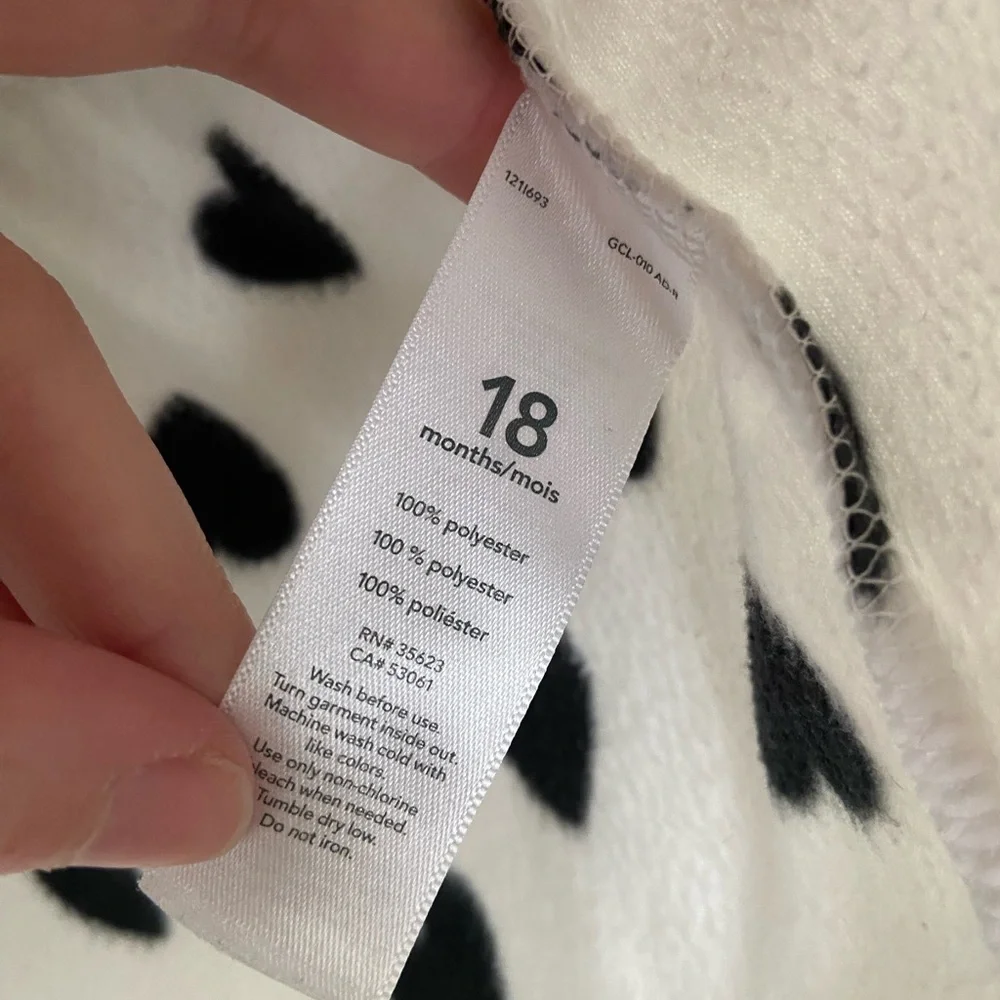 EUC Carter’s girl’s white black heart dotted fleece hooded sparkle button jacket